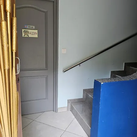 公寓 De Au 1er Etage 45m2 昂蒂布