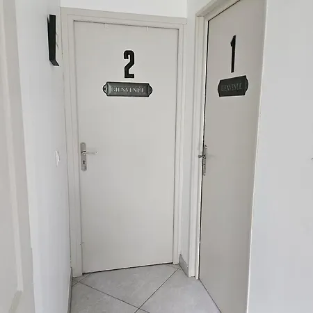 Appartamento De Au 1er étage 45m2 Antibes