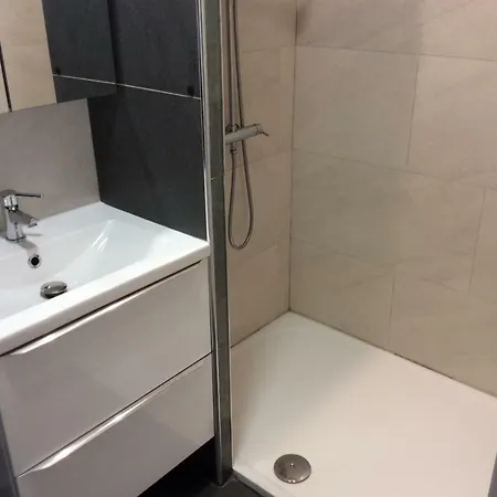 De Au 1er étage 45m2 *