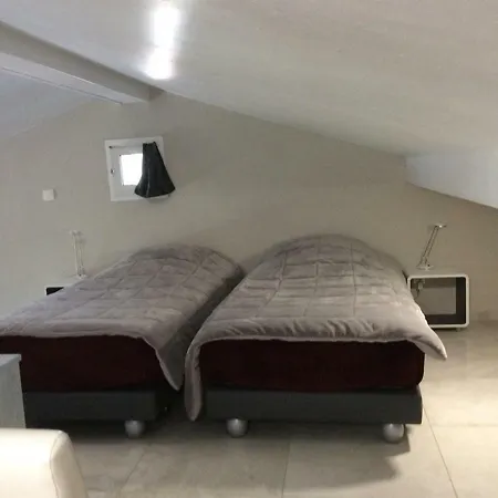 De Au 1er étage 45m2 *