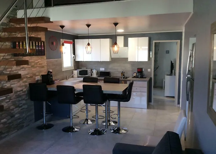 De Au 1er Etage 45m2 Apartamento *